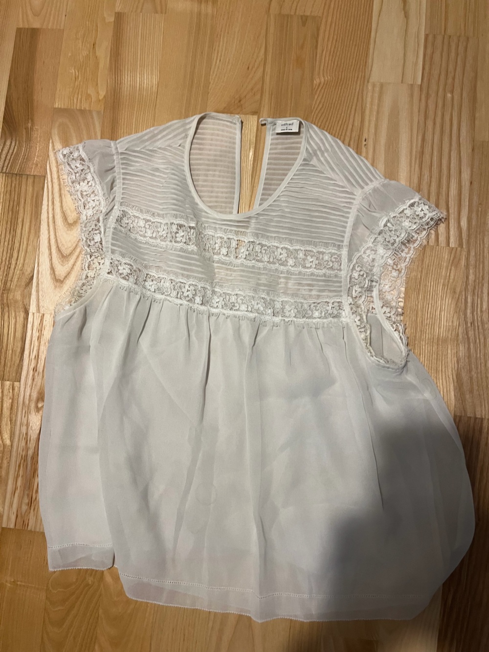 Wilfred Sheer Lace-Trim Chemise in Light Cream
